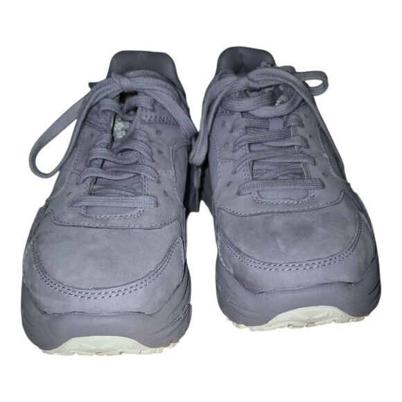 UGG Women’s CA805 Sneakers in June Gloom Nubuck Pastel Purple Y2K | 8.5 💜 - Picture 3 of 12